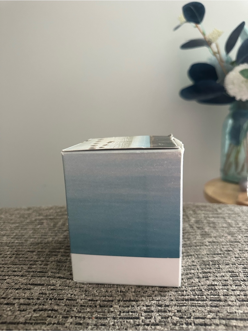 New in Box - Abbott The Cape Scented Candle - Mint Ginger Moss (White) - Picture 6 of 8